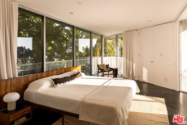 2327 Ewing Street, Los Angeles CA: https://media.crmls.org/mediaz/6f628009-b760-40fe-a206-ead317d20020.jpg