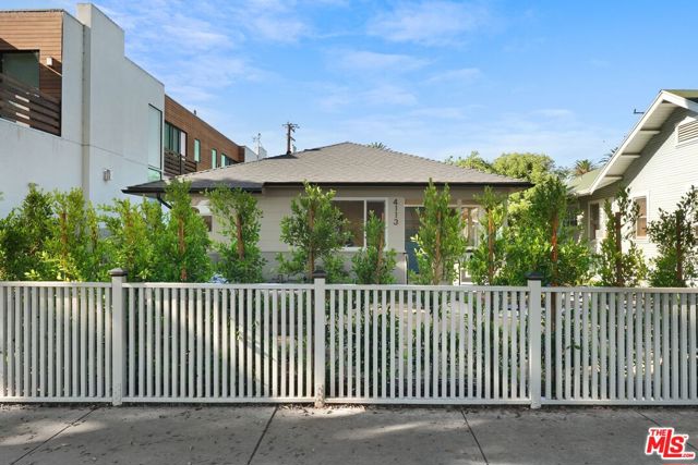 4113 Lincoln Avenue, Culver City CA: https://media.crmls.org/mediaz/6f6287a0-57c9-439a-9788-5699572a9107.jpg