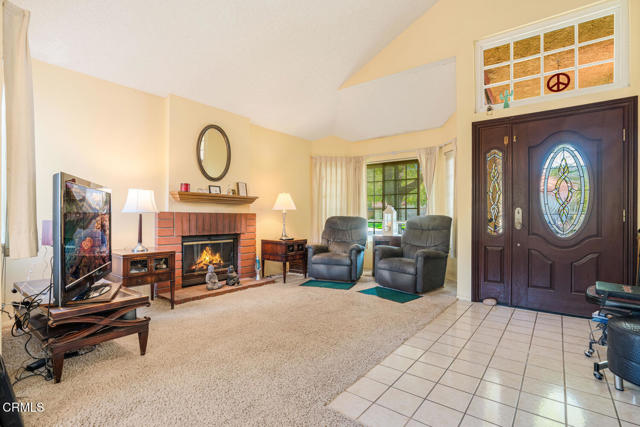 Detail Gallery Image 10 of 26 For 6909 Pala Mesa Dr, Oak Park,  CA 91377 - 4 Beds | 3 Baths