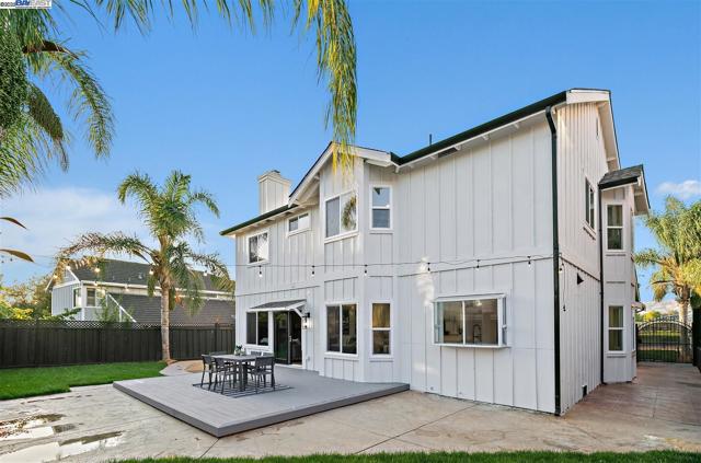 3198 Vintage Crest Dr, San Jose CA: https://media.crmls.org/mediaz/6f631e51-e0cd-49aa-9fcd-50d17e17645a.jpg