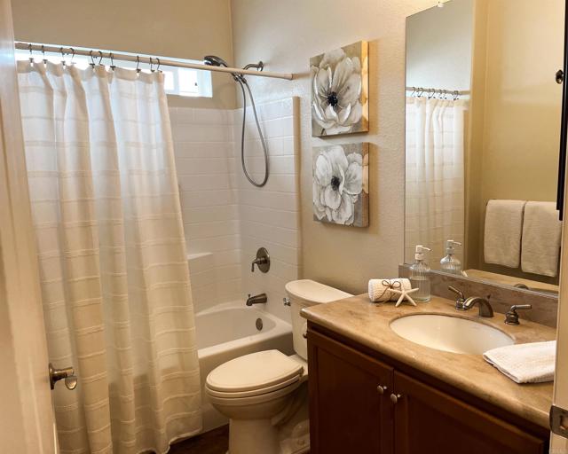 3461 Don Arturo Drive, Carlsbad CA: https://media.crmls.org/mediaz/6f632b0c-281a-40ee-84cf-f24567a1ed3f.jpg