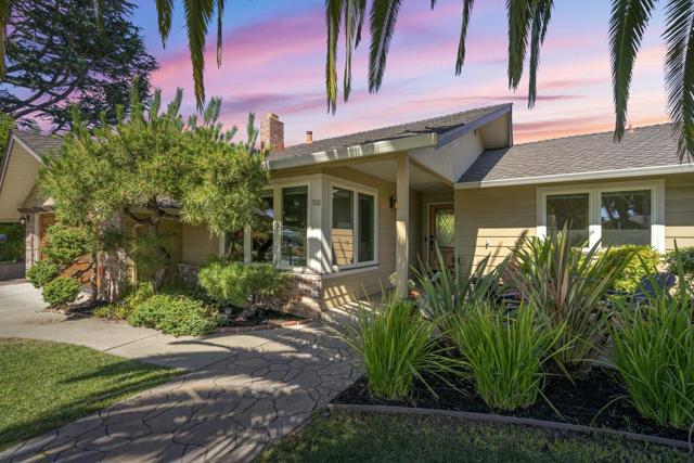 910 Monica Lane, Campbell CA: https://media.crmls.org/mediaz/6f637d2c-c041-46c9-9361-c9218163a35f.jpg