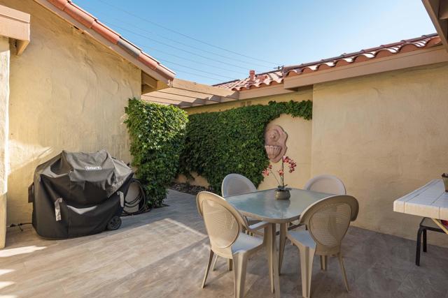 Image 4 of 39 For 279 San Remo Street