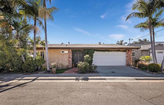 4810 Baylor Dr, San Diego CA: https://media.crmls.org/mediaz/6f63bd7c-6a6e-4789-b2b4-aaff430677d4.jpg