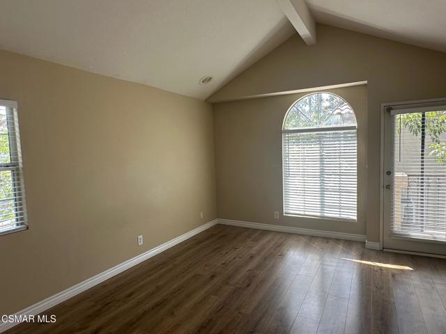 630 Warwick Avenue, Thousand Oaks CA: https://media.crmls.org/mediaz/6f6422b9-f071-4139-9848-2d4db5e225e1.jpg