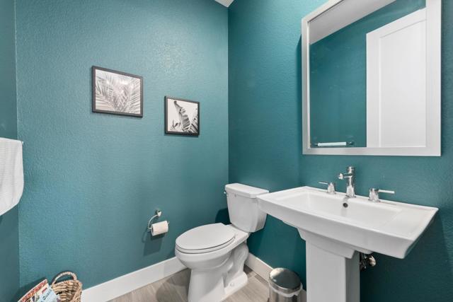 1611 Vinsanto Court, Gilroy CA: https://media.crmls.org/mediaz/6f646ff7-16d1-424b-ba64-dce4dc4b6a76.jpg