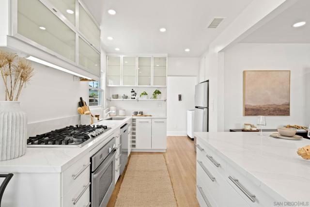 4686 Van Dyke Ave, San Diego CA: https://media.crmls.org/mediaz/6f66441a-c277-4b22-a923-1945b64c1bb4.jpg