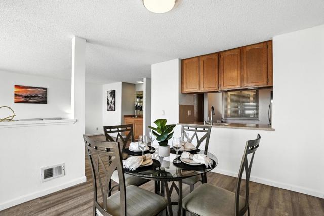 451 Roberts Road, Pacifica CA: https://media.crmls.org/mediaz/6f673782-81ea-42a6-a859-4fa9bd167356.jpg