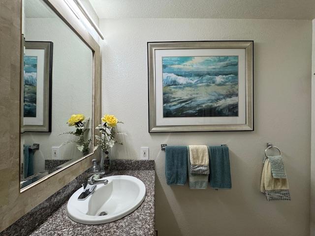 7133 Via Solana, San Jose CA: https://media.crmls.org/mediaz/6f68208a-fb6a-43f8-993c-79934059e784.jpg