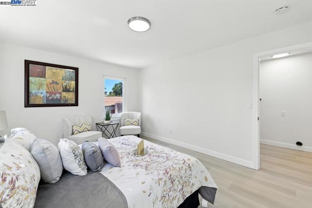 1739 E 22Nd St, Oakland CA: https://media.crmls.org/mediaz/6f688f74-fff2-4b6d-aa9d-2f2f23965f19.jpg