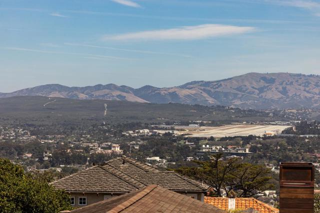 1220 Harrison Street, Monterey CA: https://media.crmls.org/mediaz/6f691430-597d-45f5-924e-920645c897a9.jpg