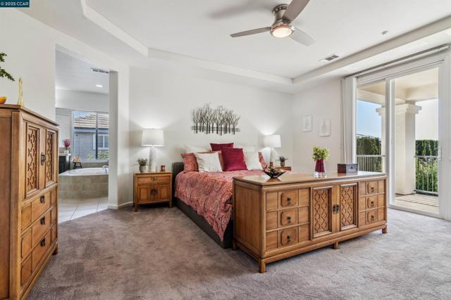 1840 Tanglewood Ln, Brentwood CA: https://media.crmls.org/mediaz/6f694c29-ed54-40bd-b9ee-8b9b90371fbf.jpg