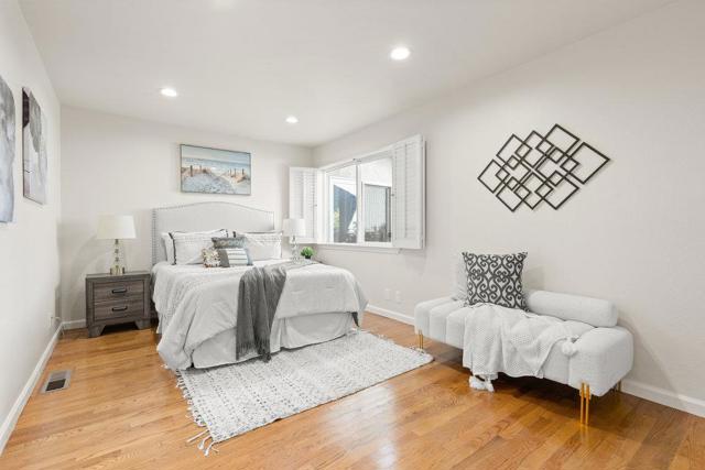 17583 Daves Avenue, Monte Sereno CA: https://media.crmls.org/mediaz/6f6995d3-a9bb-4a9e-a695-35dee50c2ad8.jpg