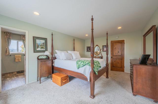24 Pinehill Way, Monterey CA: https://media.crmls.org/mediaz/6f69d2f6-9503-407e-82ed-664ca51344fa.jpg