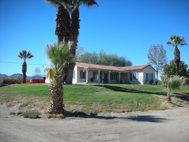 Nikkis  House Plus Ranch 001