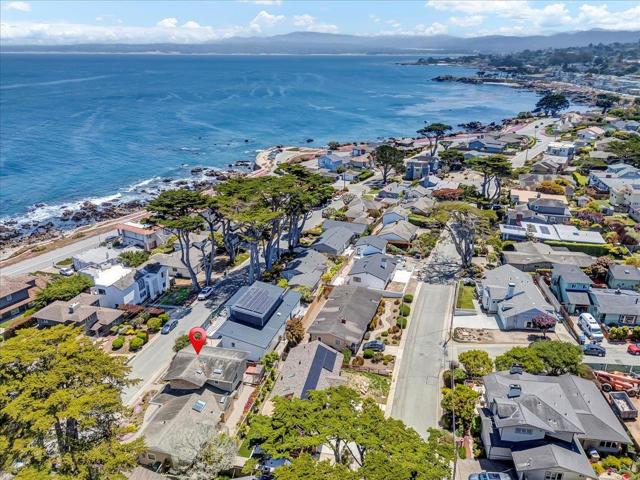 1037 Shell Avenue, Pacific Grove CA: https://media.crmls.org/mediaz/6f6b560c-4ee8-476a-b9b0-92ff0c011223.jpg