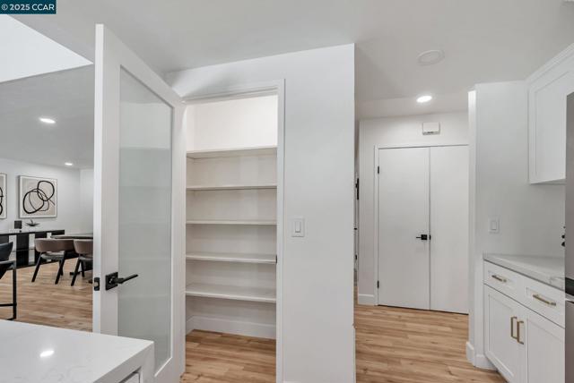 1821 S Main St, Walnut Creek CA: https://media.crmls.org/mediaz/6f6b68a8-80b4-44fb-aa91-56eff50b095c.jpg