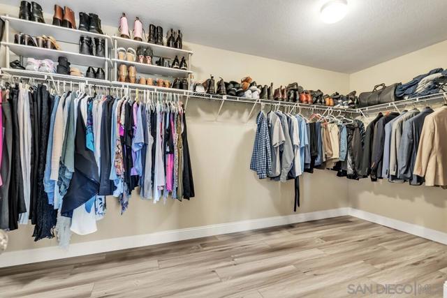 4252 Alta Vista Court, Oceanside CA: https://media.crmls.org/mediaz/6f6ba897-d26c-42a1-9223-8c8924ec3fd8.jpg