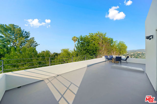 5118 Cerrillos Drive, Woodland Hills CA: https://media.crmls.org/mediaz/6f6bfa1a-fedf-49f2-b74b-90bd49d0861a.jpg