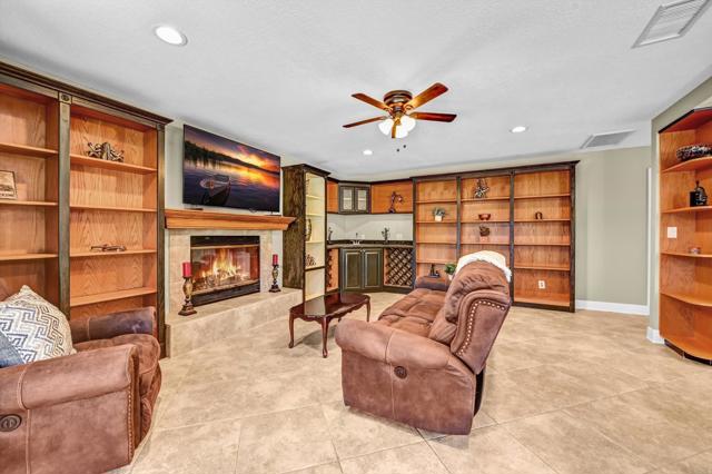 33140 Lilac Road, Valley Center CA: https://media.crmls.org/mediaz/6f6bffe2-446c-4d7a-babd-f1ba7512a079.jpg