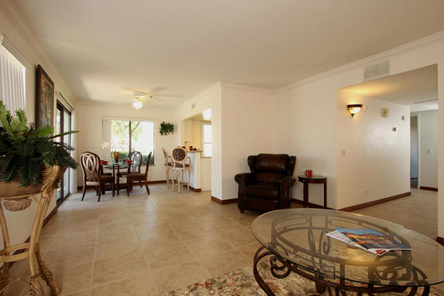 Image 5 of 47 For 43376 Cook Street 91