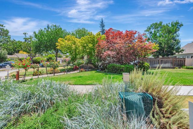 Image 4 of 54 For 1690 Castilleja Avenue