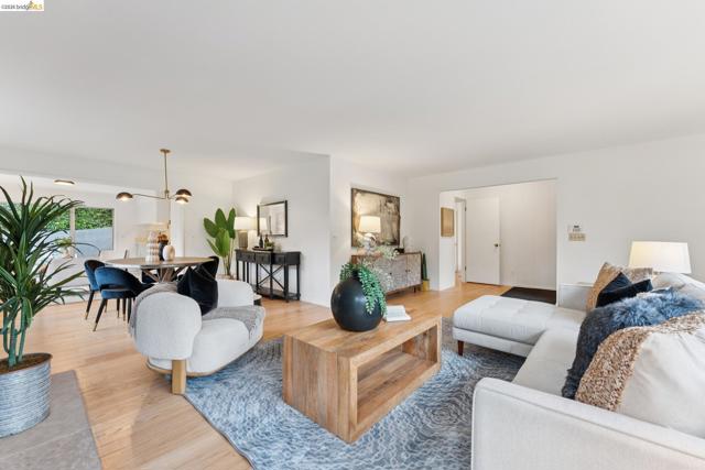 Image 8 of 39 For 7 Cavanaugh  