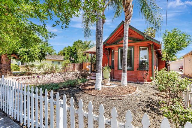 124 S 24th Street, San Jose CA: https://media.crmls.org/mediaz/6f6ecb8c-02cb-48c3-950c-e56d149ea48c.jpg