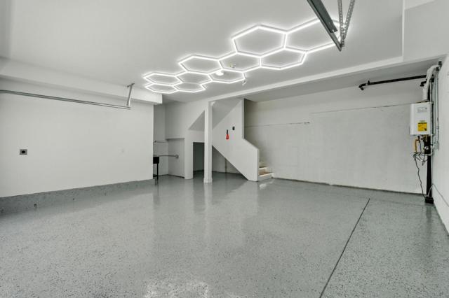 324 Clifton Avenue, San Carlos CA: https://media.crmls.org/mediaz/6f6f4447-5fe7-494c-823d-d79f4dbf1778.jpg