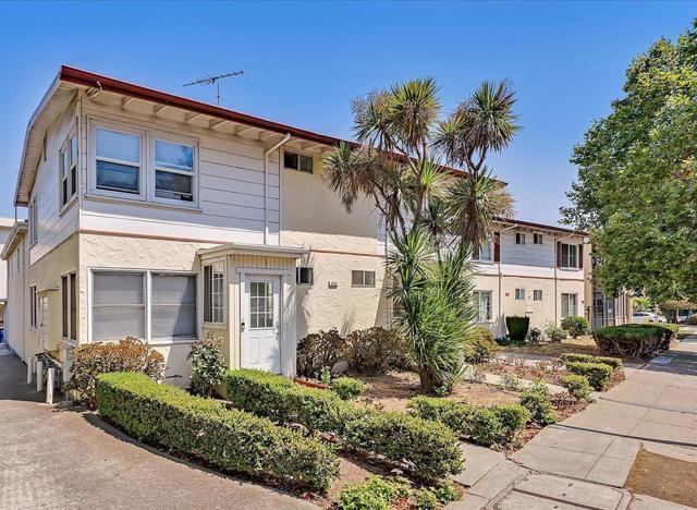 840 El Camino Real, Millbrae CA: https://media.crmls.org/mediaz/6f6f7b60-6809-41f7-843e-73ec786ffcc5.jpg