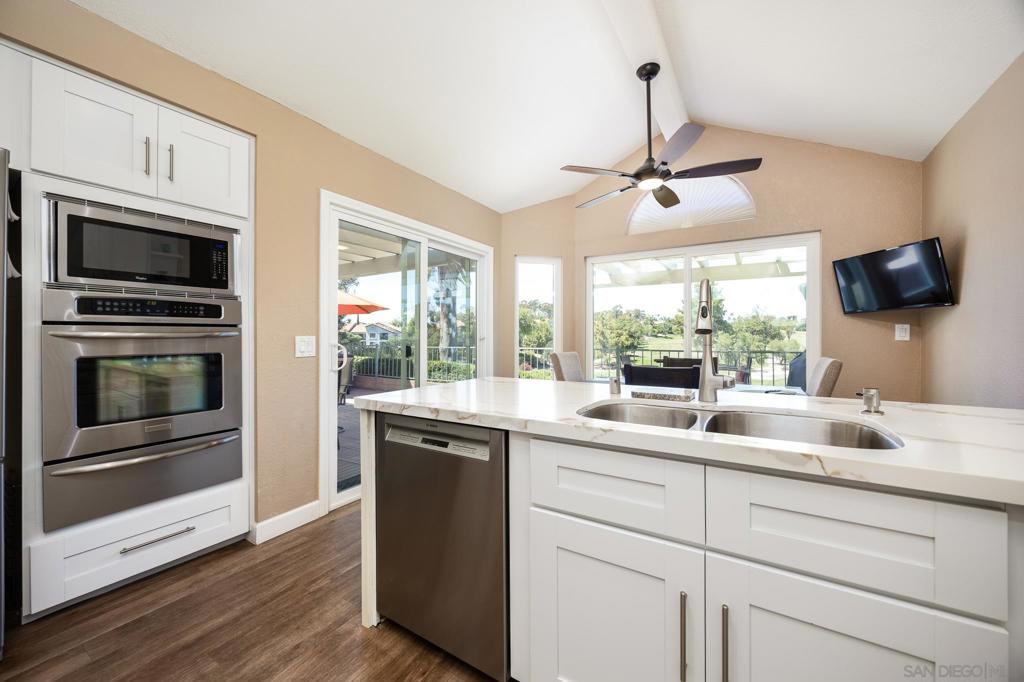 MLS #250032992SD img 13