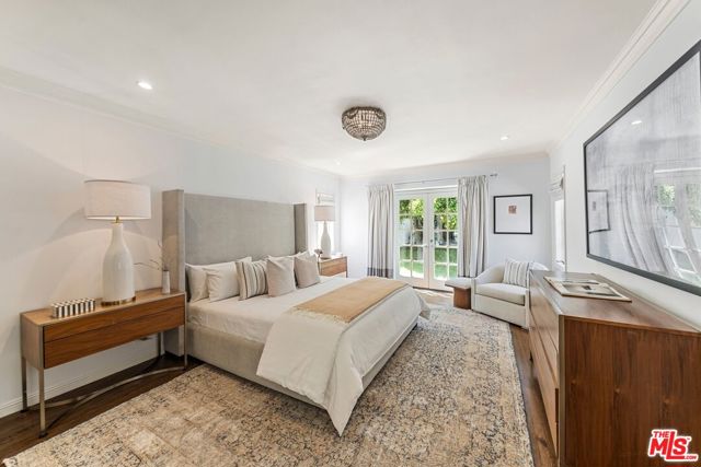 2107 Coldwater Canyon Drive, Beverly Hills CA: https://media.crmls.org/mediaz/6f70cf25-9362-4563-82fa-ccf005668f88.jpg