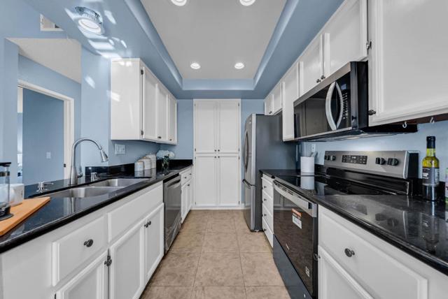 38784 Huntington Circle, Fremont CA: https://media.crmls.org/mediaz/6f7134fb-2e63-481e-938d-51f3244f6825.jpg