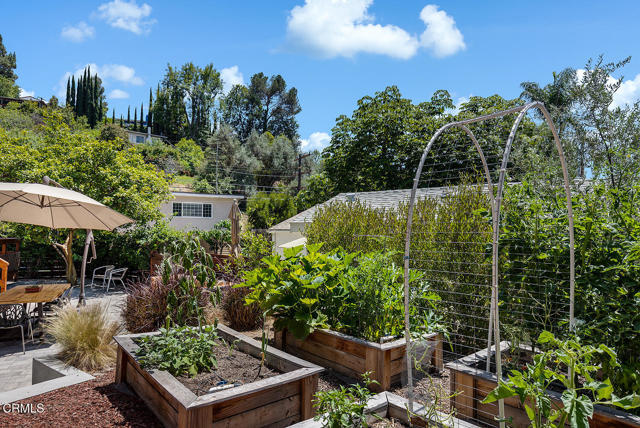 Detail Gallery Image 33 of 46 For 2285 Moss Ave, Los Angeles,  CA 90065 - 2 Beds | 3 Baths