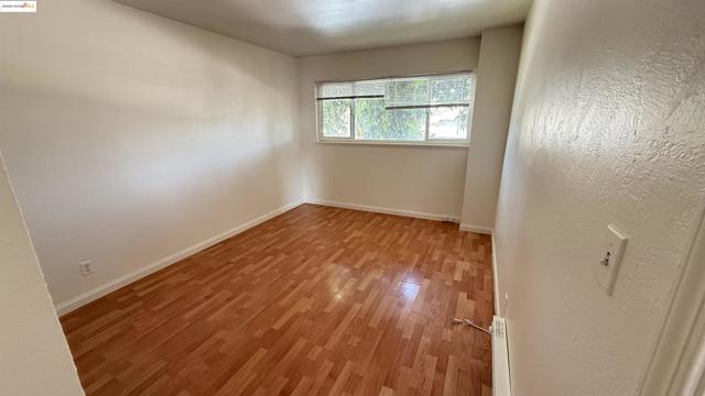 10100 Walnut, Oakland CA: https://media.crmls.org/mediaz/6f719ef1-adf3-47b6-bca8-4b6e6fd7ce6e.jpg