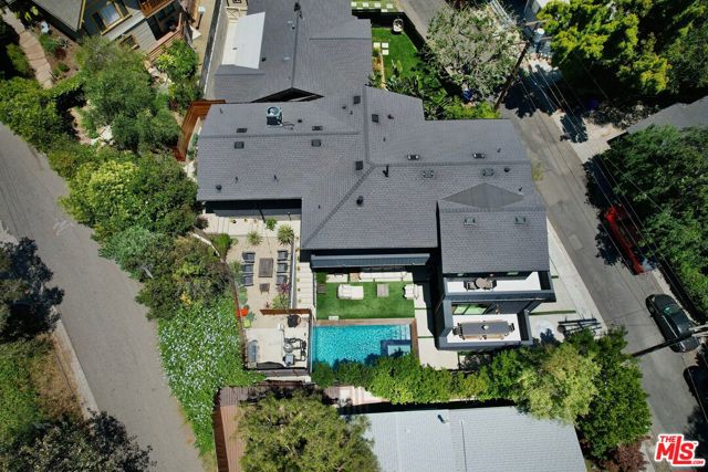 1919 Pinehurst Road, Los Angeles CA: https://media.crmls.org/mediaz/6f7209a4-0bec-4674-93c9-c7767f07a31e.jpg