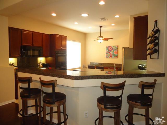 43541 Parkway Esplanade E, La Quinta CA: https://media.crmls.org/mediaz/6f739f3f-9e9b-4106-8a7c-5ee74ec7123b.jpg