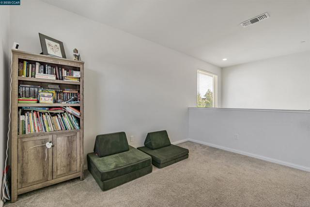 158 Wooley Creek Way, Brentwood CA: https://media.crmls.org/mediaz/6f74edd1-0ef3-44f5-9784-6bc1cd93ba00.jpg