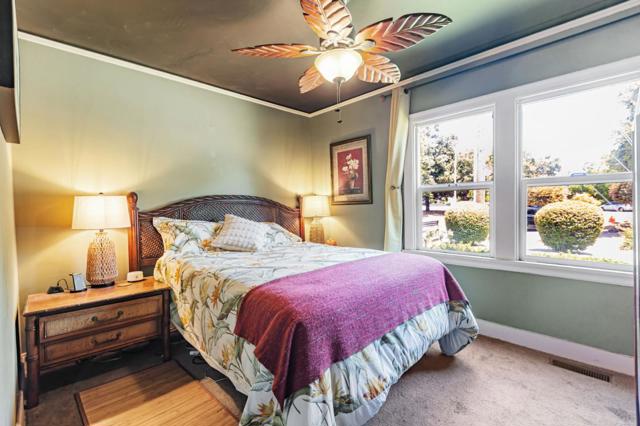 484 E Evelyn Avenue, Sunnyvale CA: https://media.crmls.org/mediaz/6f7561e7-fc55-47ac-a961-3b177b7e8a93.jpg