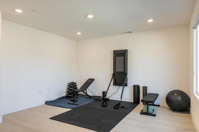 6861 Secano St, San Diego CA: https://media.crmls.org/mediaz/6f75eb01-c7f2-4075-a686-d47abf2a6895.jpg