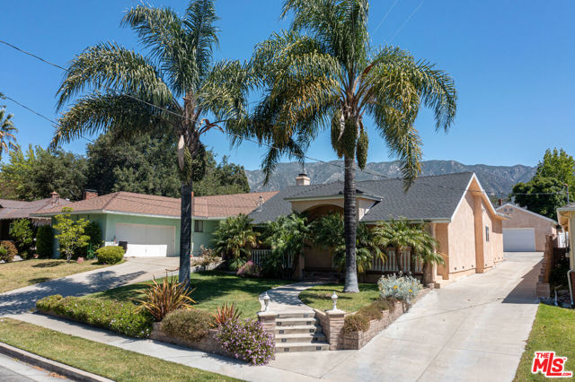 2851 HERMOSA Avenue photo 1