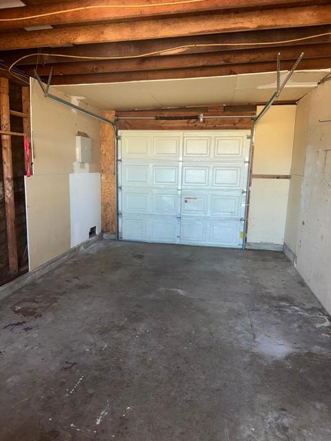 1615 Luzern Street, Seaside CA: https://media.crmls.org/mediaz/6f75fd75-df52-4676-b6c3-9164da50cfec.jpg