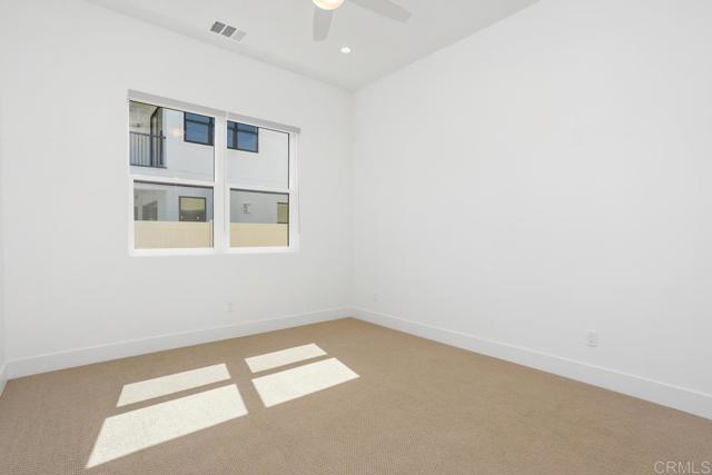 Detail Gallery Image 17 of 42 For 1211 Stonemark Place, Vista,  CA 92081 - 5 Beds | 4/1 Baths