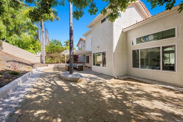 1421 Corte Clasica, San Marcos CA: https://media.crmls.org/mediaz/6f77ed0a-3580-4f08-a7bb-e2663580f99f.jpg