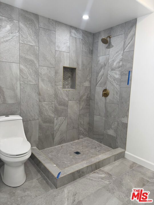 1225 West Boulevard #1/2