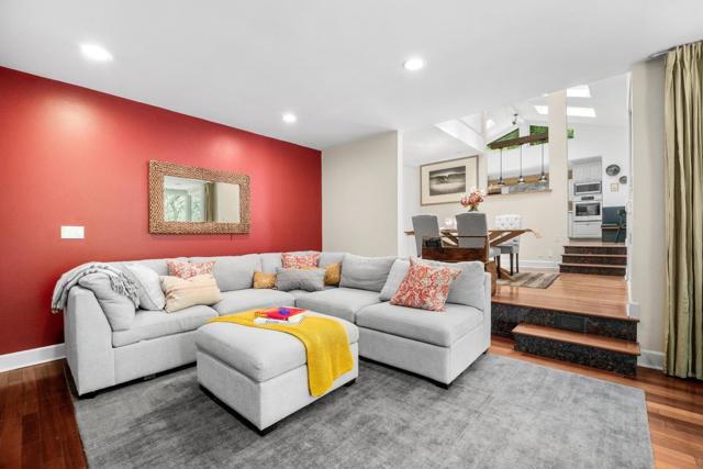 3714 Purling Brook, Soquel CA: https://media.crmls.org/mediaz/6f7b0c83-0742-4c6a-9a53-599c2d761a8e.jpg