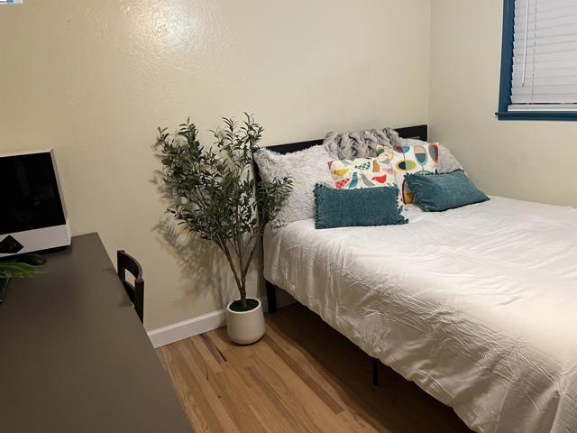 5774 Crow Lane, San Jose CA: https://media.crmls.org/mediaz/6f7b747f-aded-4fdb-9a1d-2b56e52741fe.jpg