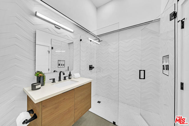 456 E Sonora Road, Palm Springs CA: https://media.crmls.org/mediaz/6f7b7720-bdc4-4cf2-a886-fe14c90ea712.jpg