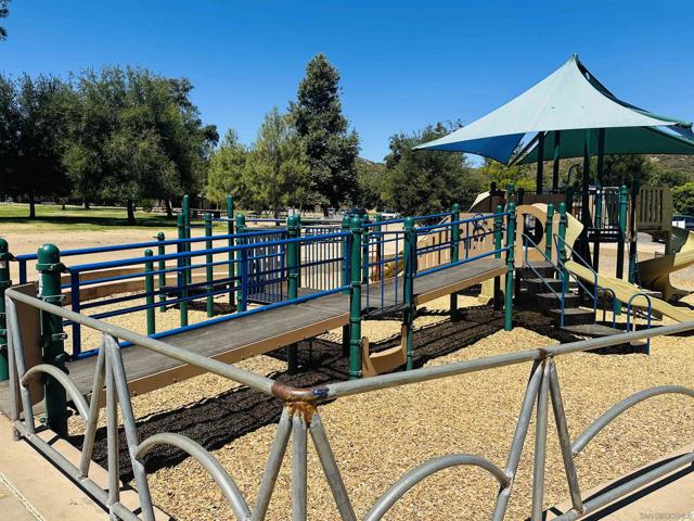 8141 Pine Blvd, Pine Valley CA: https://media.crmls.org/mediaz/6f7cd44f-e43a-4b22-977c-dc66dc5825fe.jpg