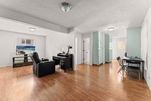 1421 San Elijo Avenue, Cardiff by the Sea CA: https://media.crmls.org/mediaz/6f7d7966-2495-48dc-862d-4a044dfc1400.jpg
